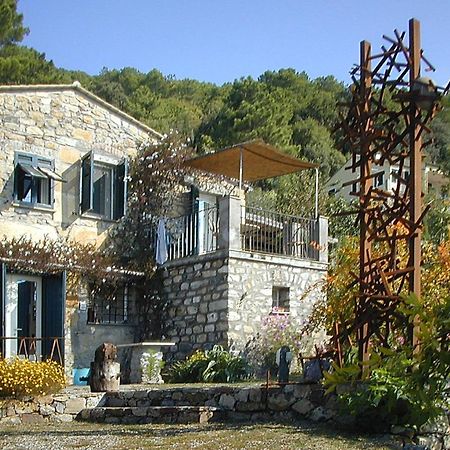Cottage La Casa Del Pittore Reggimonti Extérieur photo