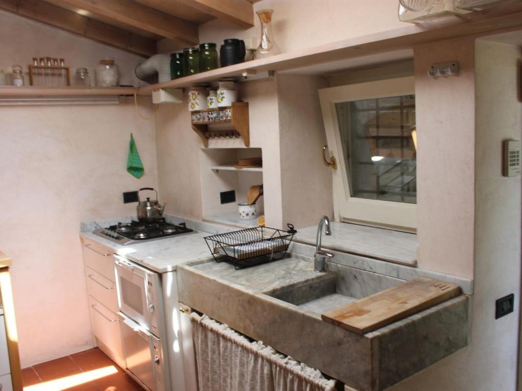 Cottage La Casa Del Pittore Reggimonti Extérieur photo