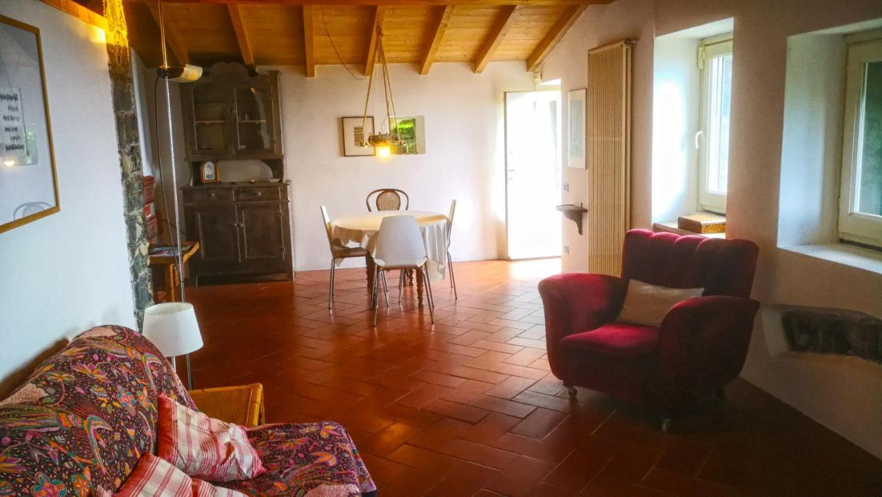 Cottage La Casa Del Pittore Reggimonti Extérieur photo