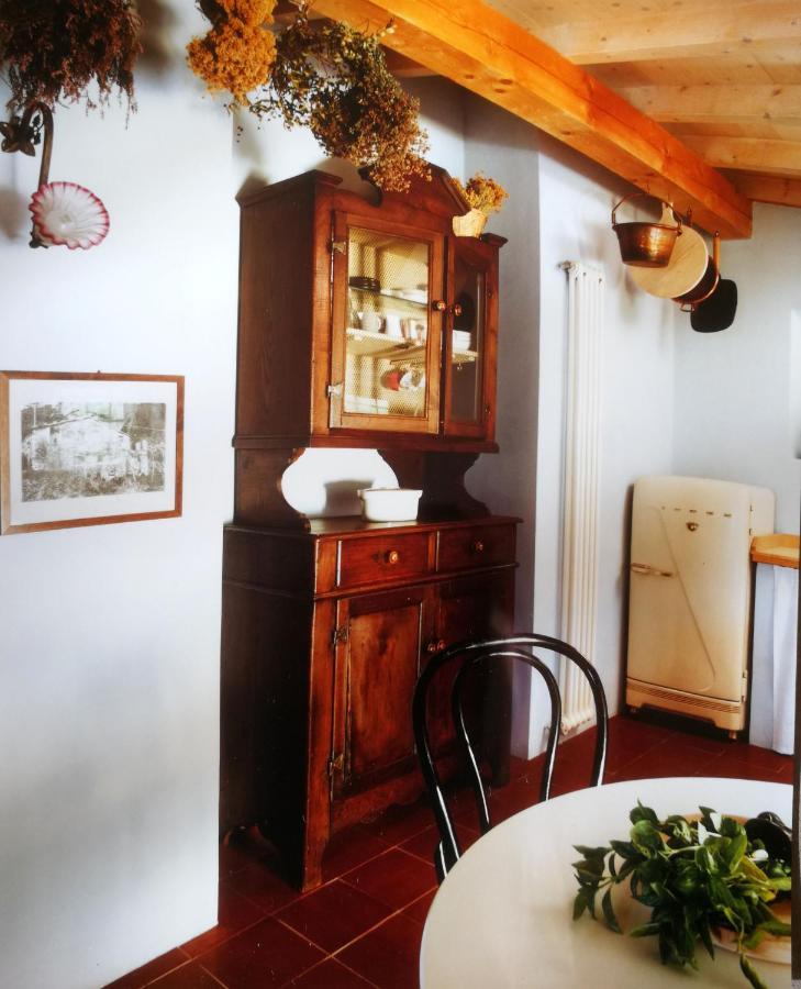 Cottage La Casa Del Pittore Reggimonti Extérieur photo