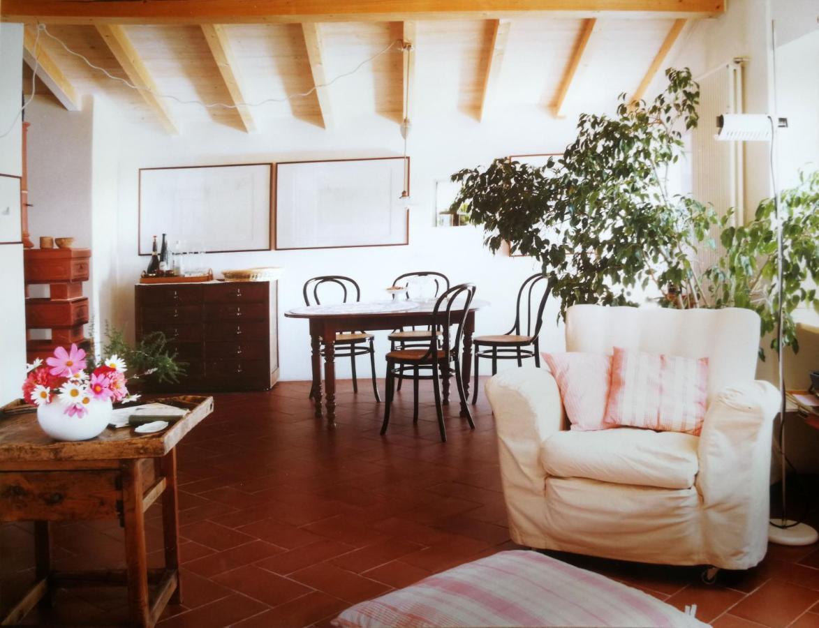 Cottage La Casa Del Pittore Reggimonti Extérieur photo